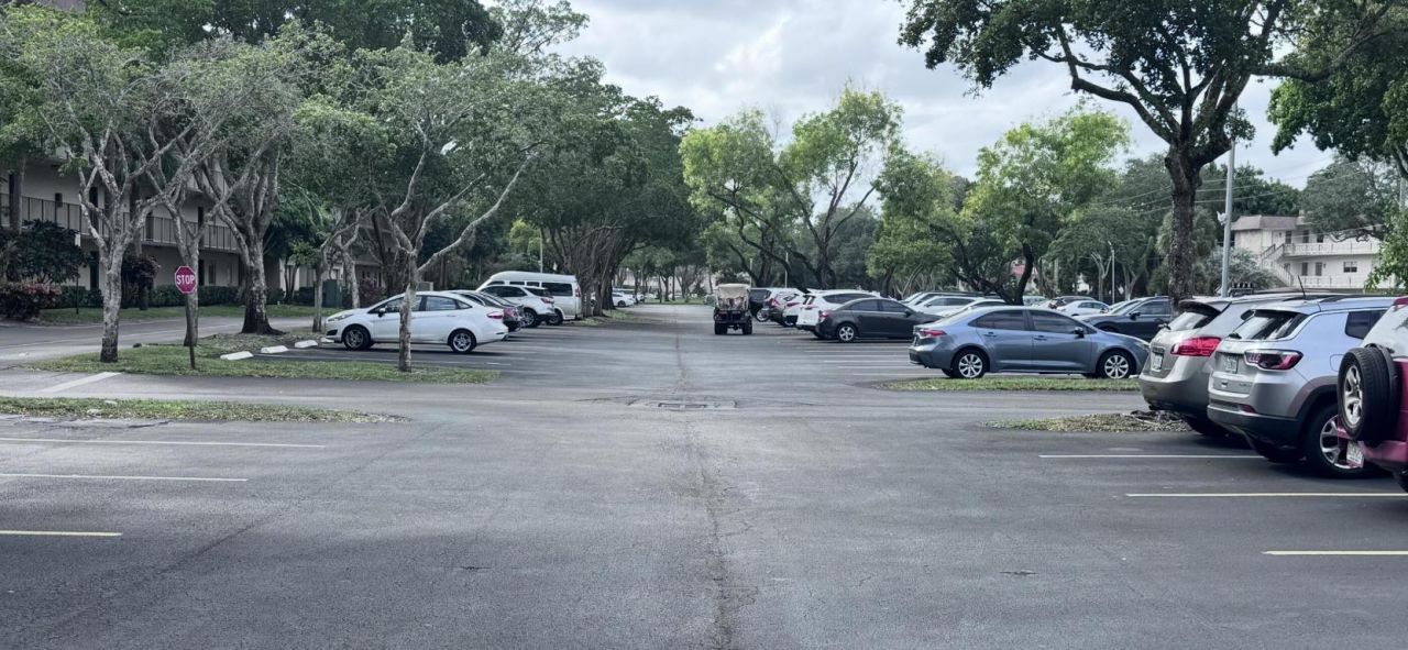 3301 NW 47th Terrace, Unit 316, Lauderdale Lakes, FL 33319 Photo