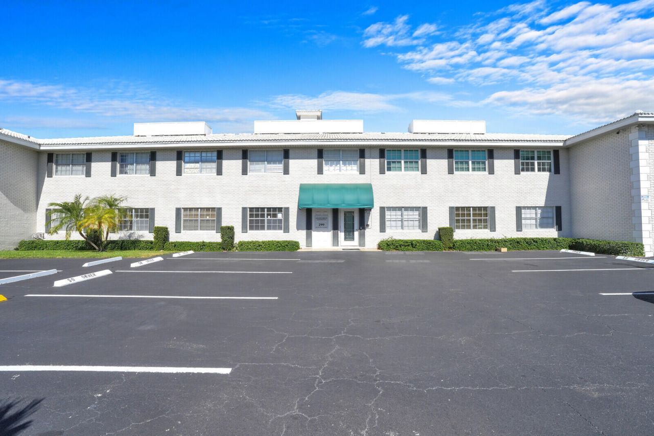 299 SW 7th Street, Unit 1040, Boca Raton, FL 33432 Photo