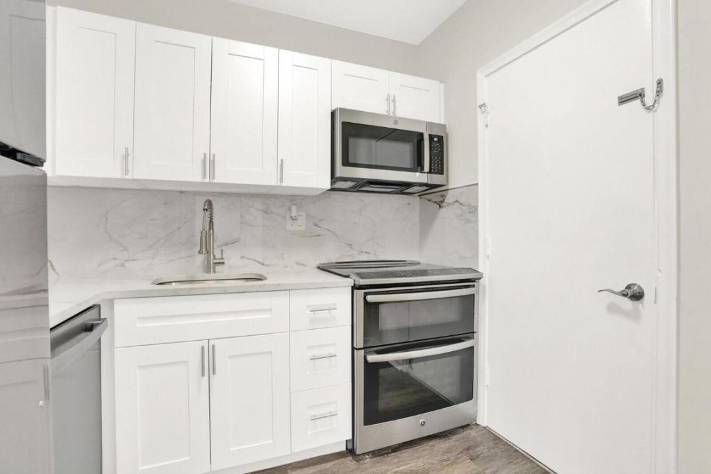 299 SW 7th Street, Unit 1040, Boca Raton, FL 33432 Photo