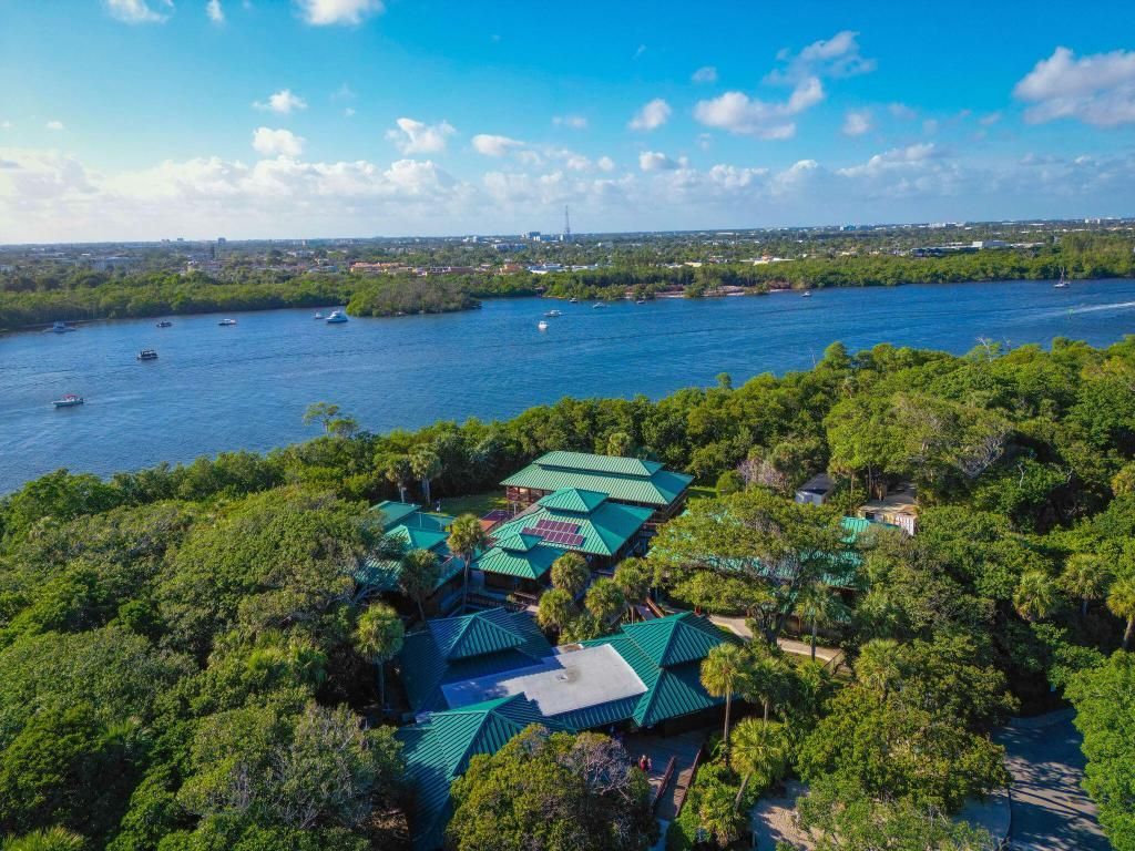 299 SW 7th Street, Unit 1040, Boca Raton, FL 33432 Photo