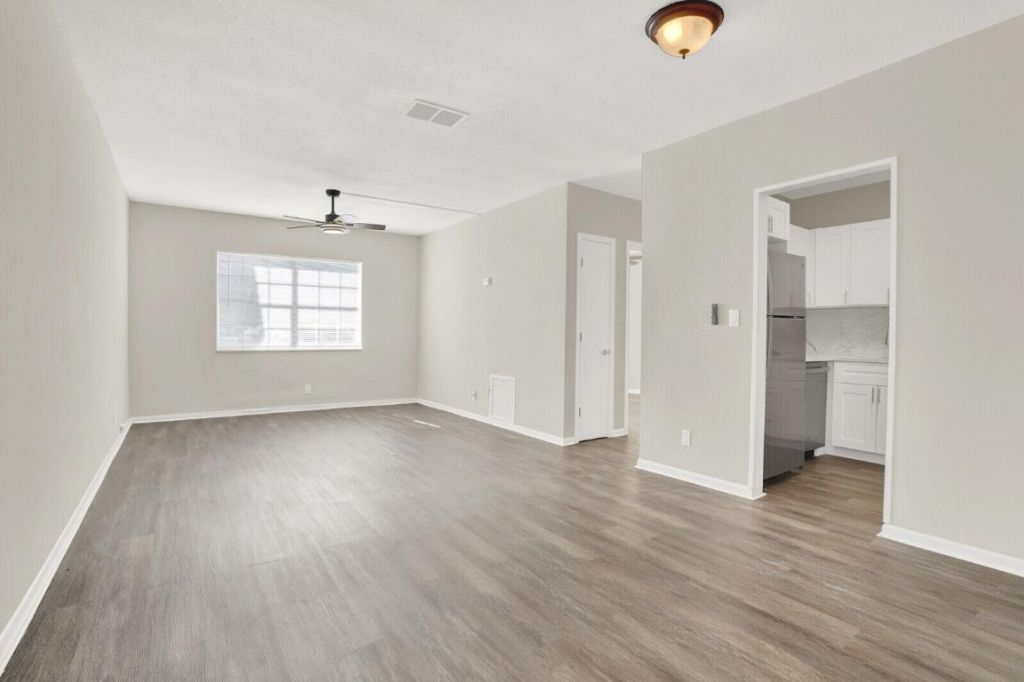 299 SW 7th Street, Unit 1040, Boca Raton, FL 33432 Photo