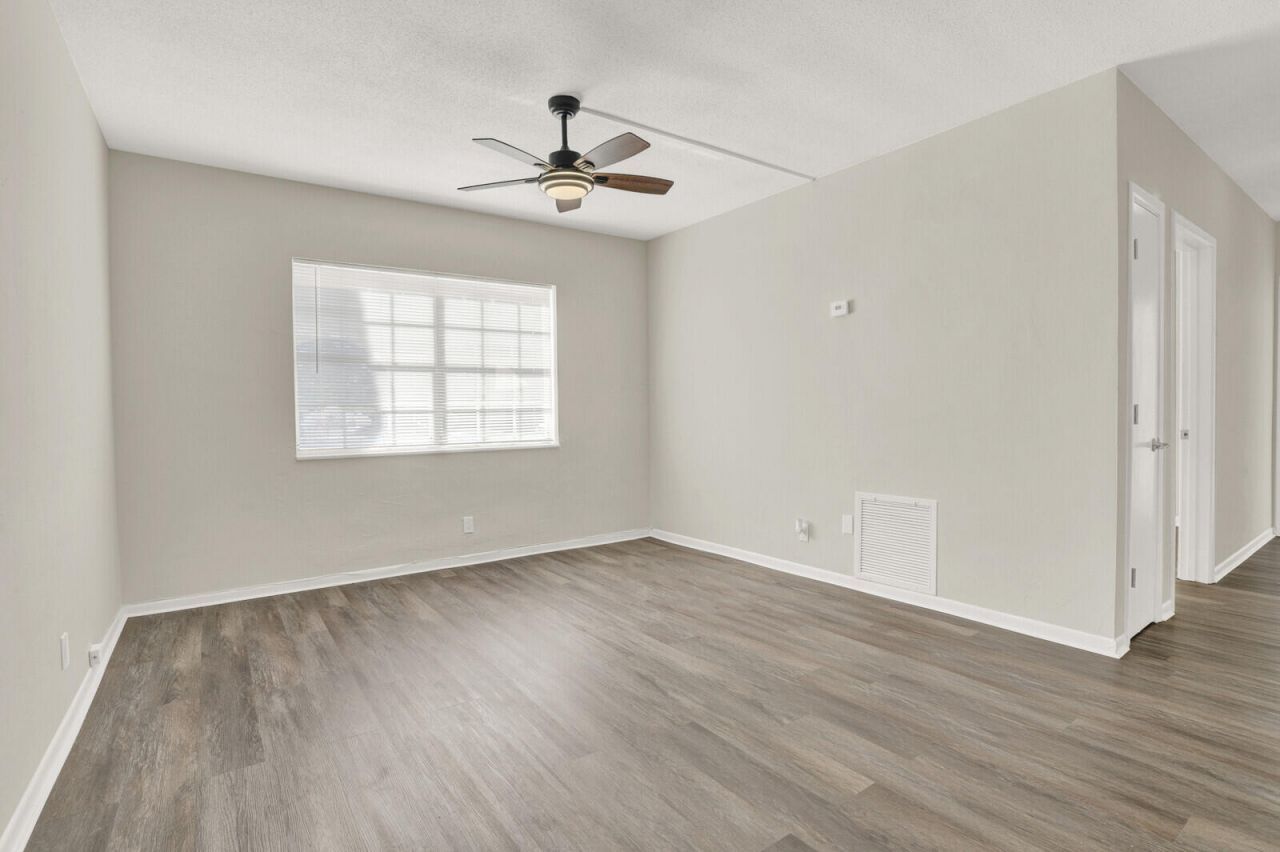 299 SW 7th Street, Unit 1040, Boca Raton, FL 33432 Photo