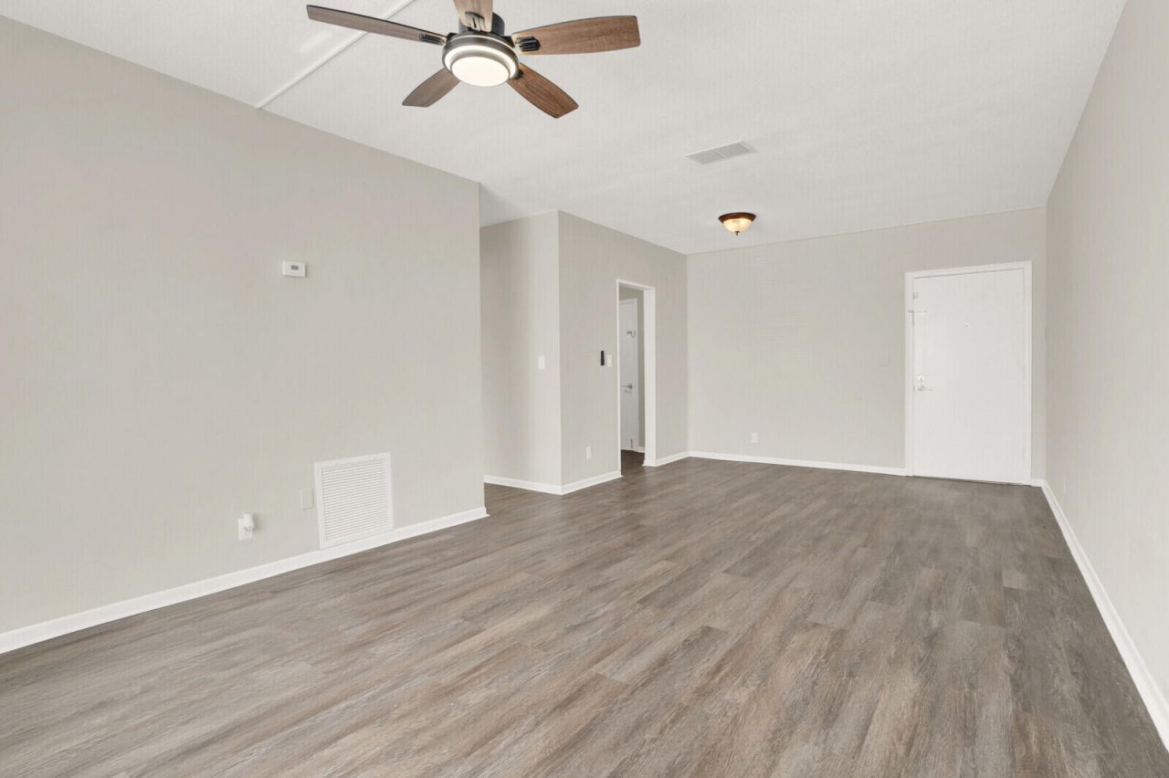 299 SW 7th Street, Unit 1040, Boca Raton, FL 33432 Photo