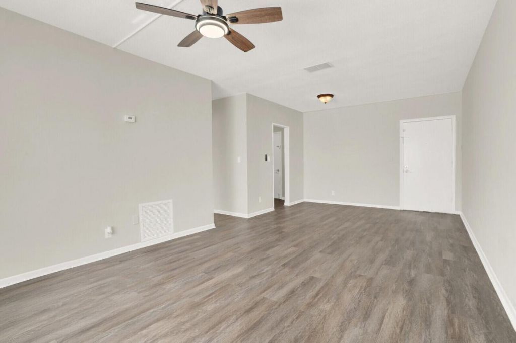 299 SW 7th Street, Unit 1040, Boca Raton, FL 33432 Photo