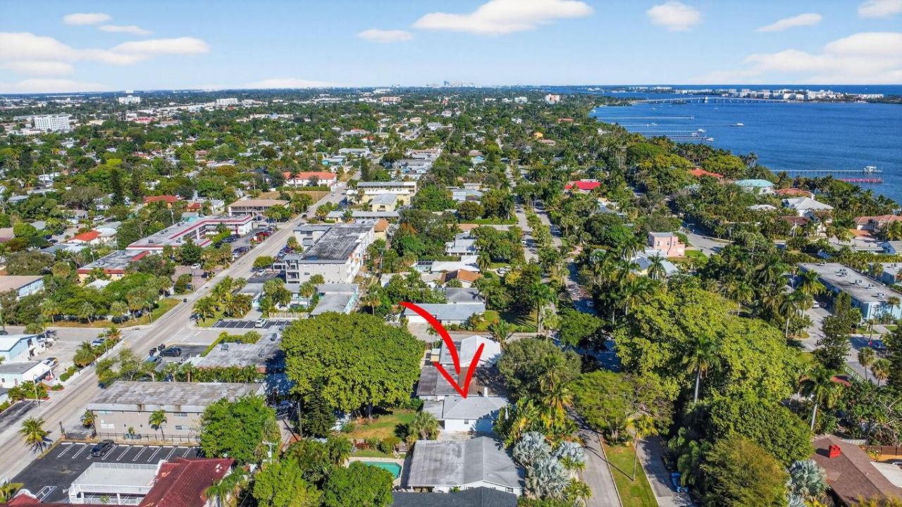 1511 S Palmway, Lake Worth Beach, FL 33460 Photo