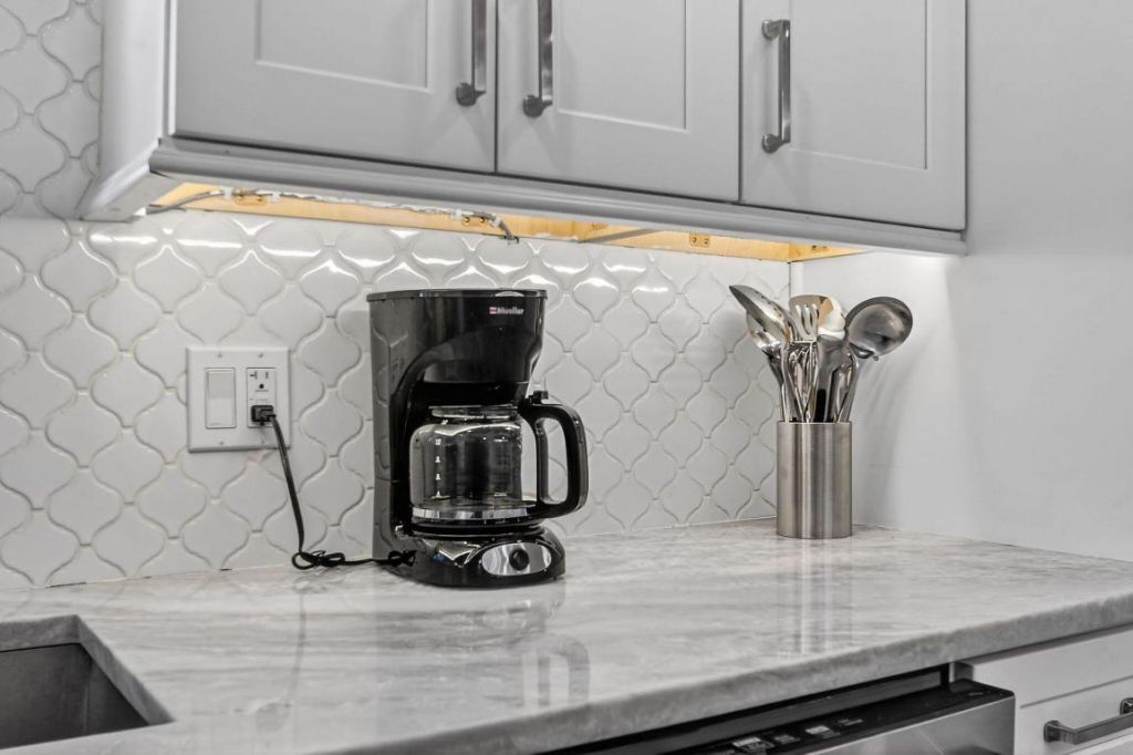 1511 S Palmway, Lake Worth Beach, FL 33460 Photo