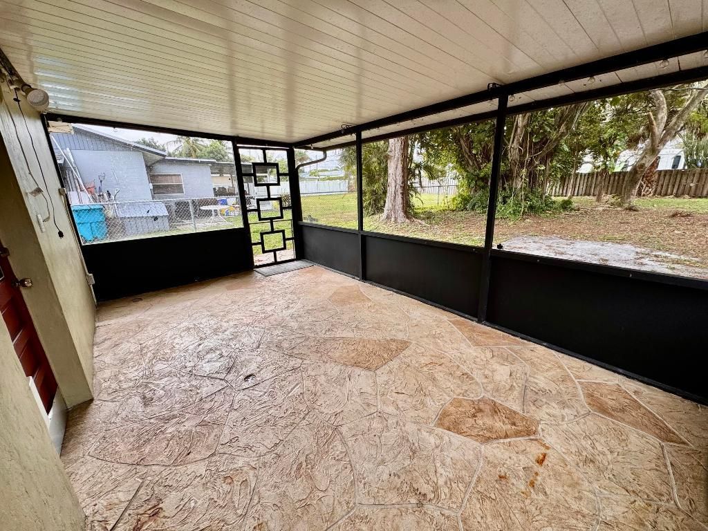 609 NW 7th Court, Boynton Beach, FL 33426 Photo