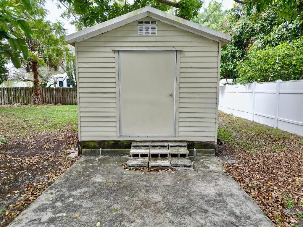 609 NW 7th Court, Boynton Beach, FL 33426 Photo