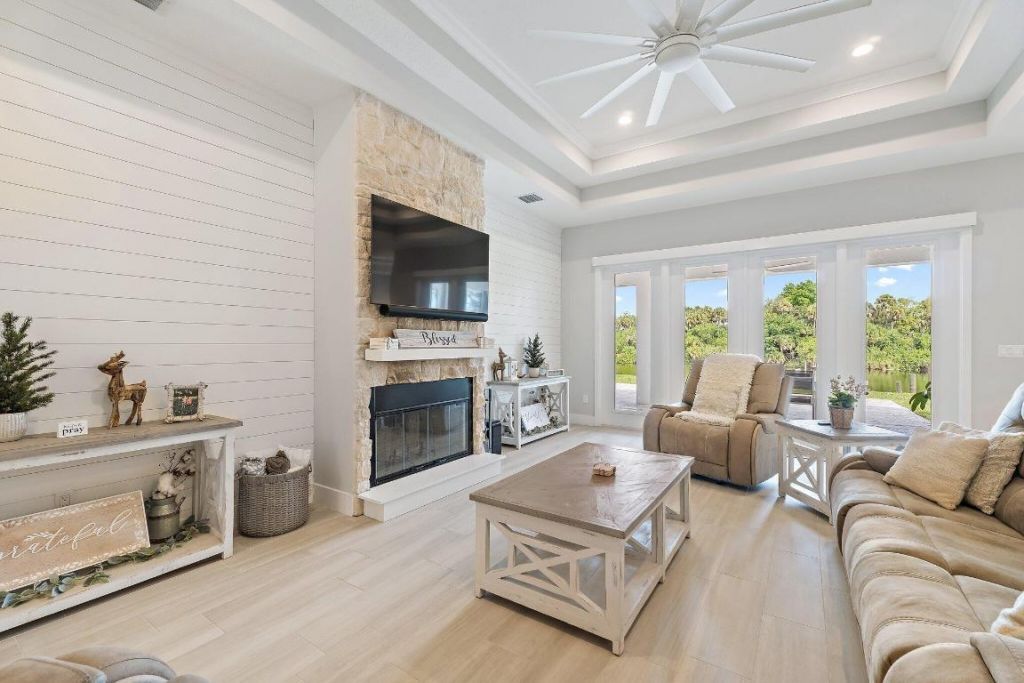 12955 SW Kanner Highway, Indiantown, FL 34956 Photo