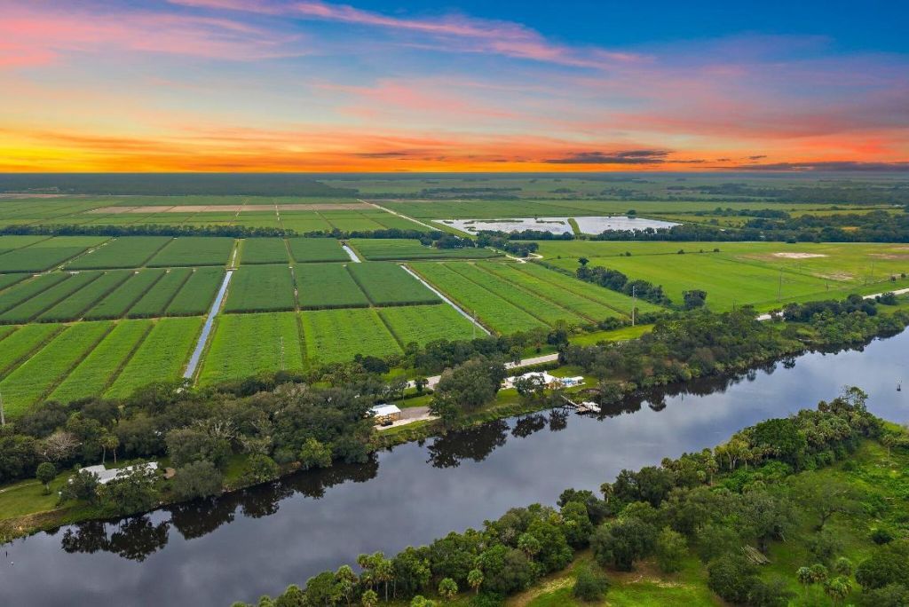 12955 SW Kanner Highway, Indiantown, FL 34956 Photo