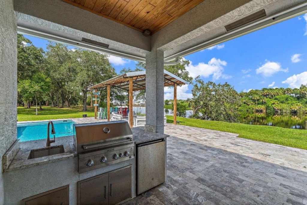 12955 SW Kanner Highway, Indiantown, FL 34956 Photo