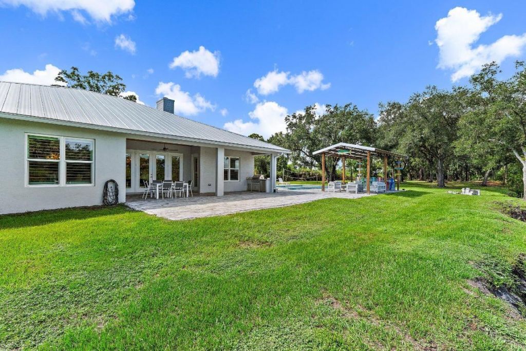 12955 SW Kanner Highway, Indiantown, FL 34956 Photo