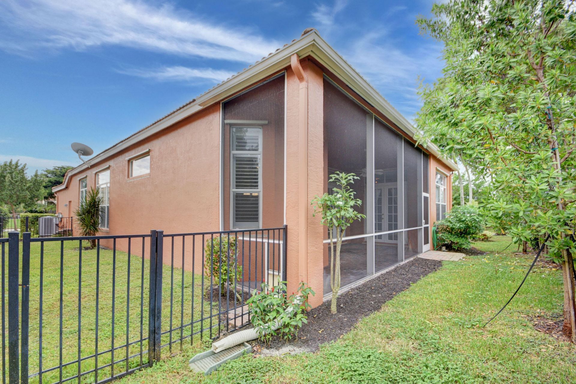 9925 Via Elegante, Wellington, FL 33411 Photo