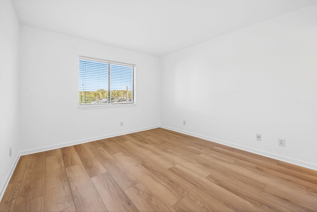 1400 Ocean Boulevard Photo 12