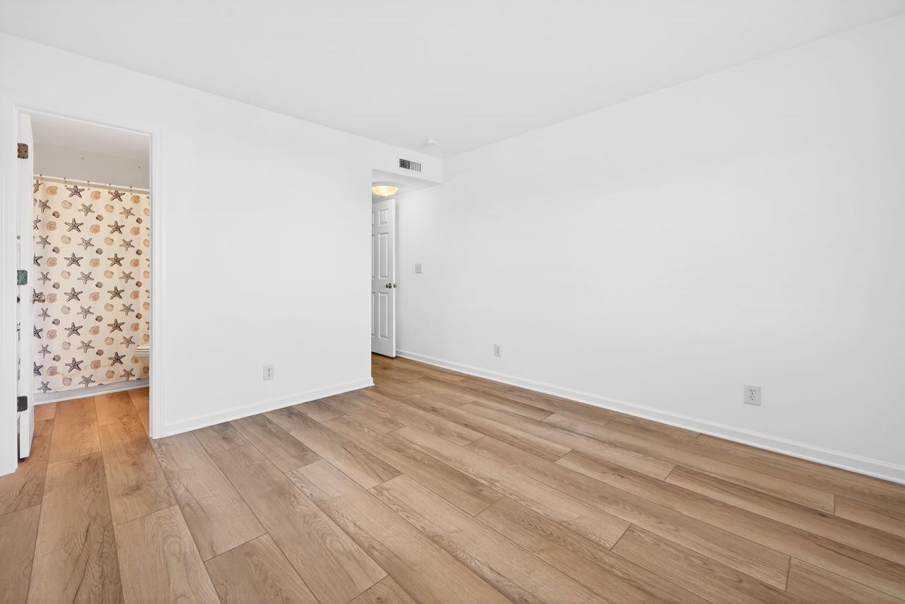 1400 Ocean Boulevard Photo 13