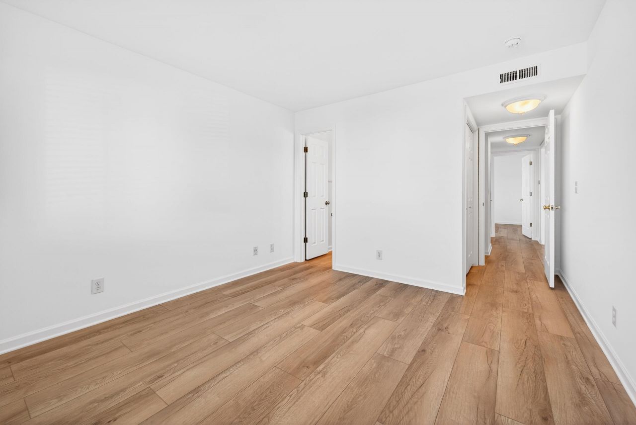 1400 Ocean Boulevard Photo 14