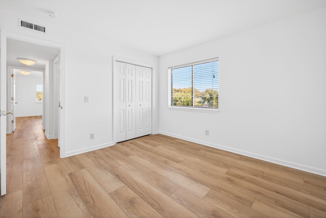 1400 Ocean Boulevard Photo 19