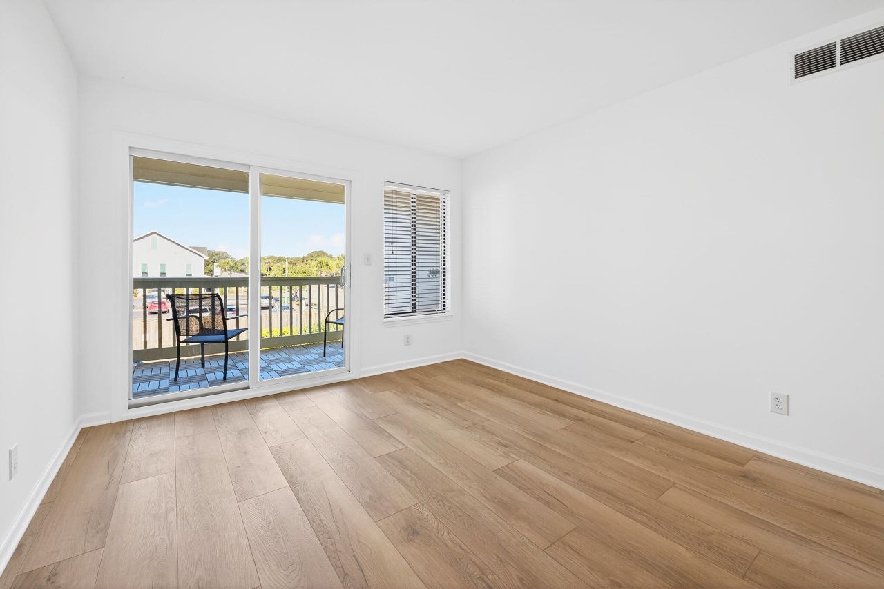 1400 Ocean Boulevard Photo 28