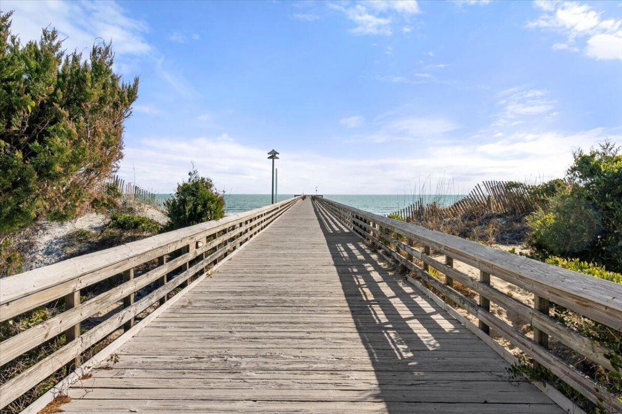 1400 Ocean Boulevard Photo 5