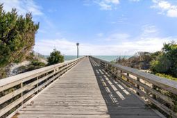 1400 Ocean Boulevard photo 4