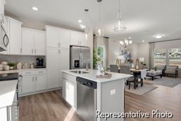 1031 Drakeford Street photo 4