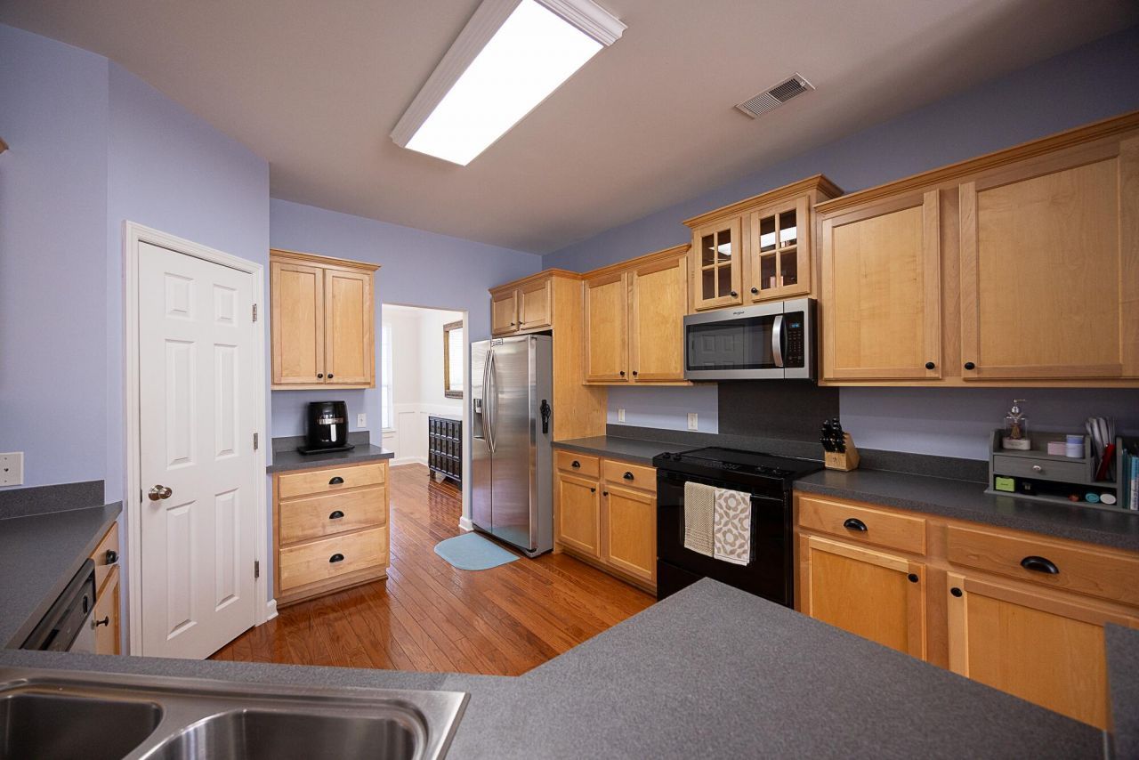 2185 Tall Grass Circle Photo 11