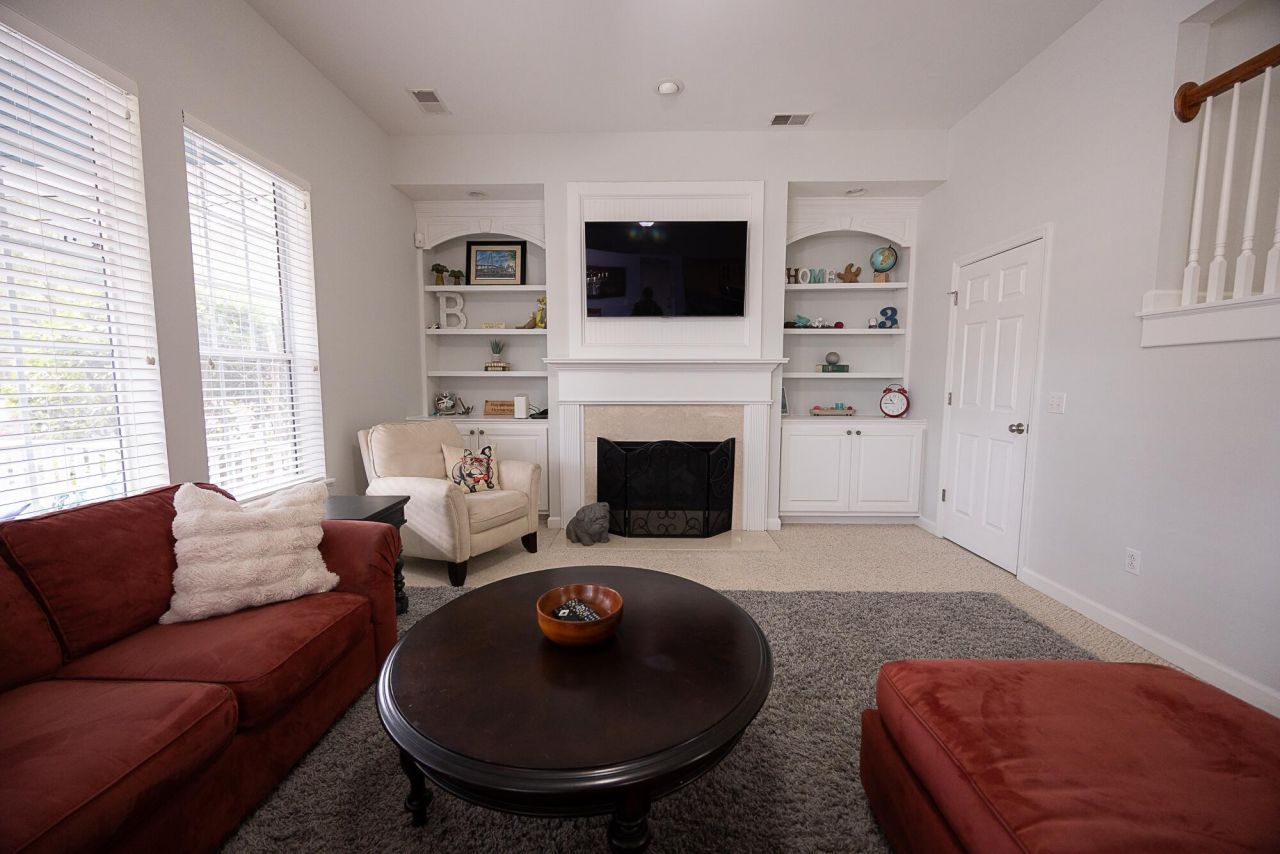 2185 Tall Grass Circle Photo 16