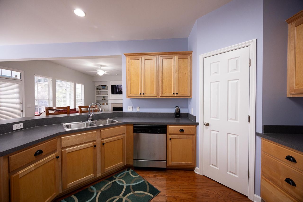 2185 Tall Grass Circle Photo 9