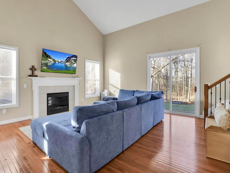 955 Kentucky Circle, Marysville, OH 43040 Photo 6