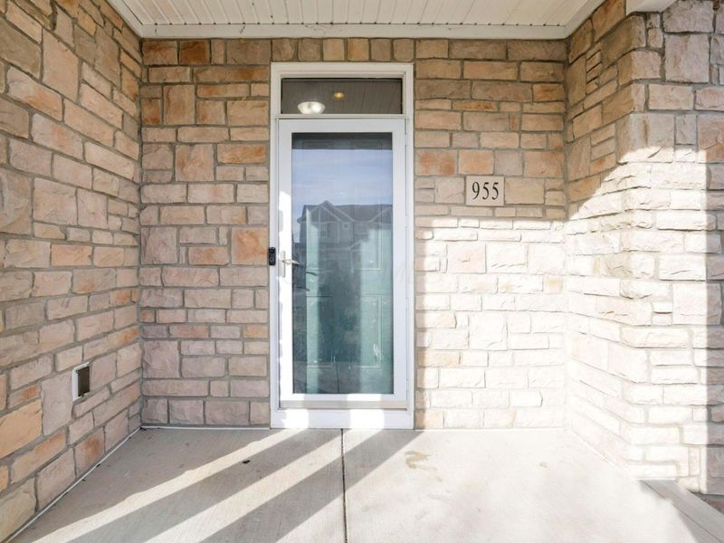 955 Kentucky Circle, Marysville, OH 43040 Photo 9