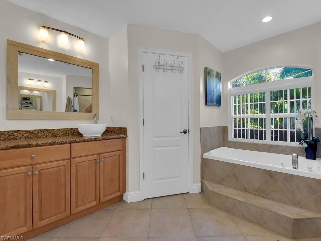 4666 San Antonio Ln, Bonita Springs, FL 34134 Photo