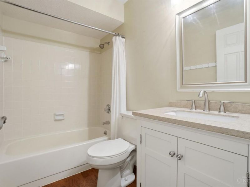 10432 Hickory Point Drive, Blue Ash, OH 45242 Photo 21