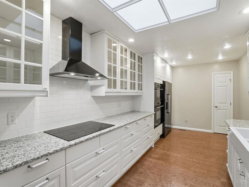 10432 Hickory Point Drive, Blue Ash, OH 45242 Photo 8