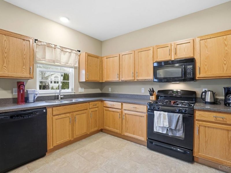 5224 Man O War Drive, Hamilton Twp, OH 45152 Photo 11