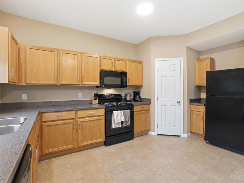 5224 Man O War Drive, Hamilton Twp, OH 45152 Photo 15