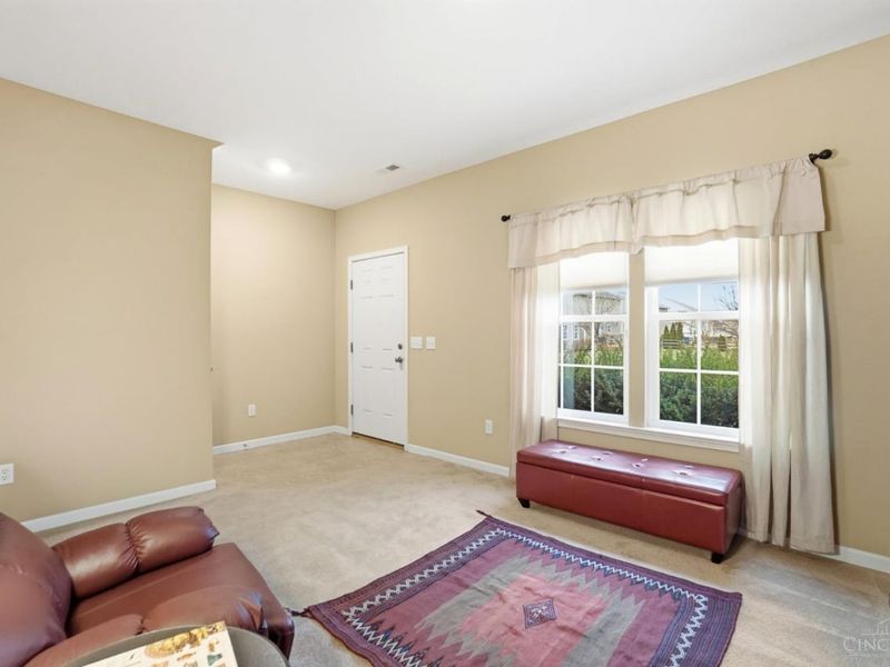 5224 Man O War Drive, Hamilton Twp, OH 45152 Photo 6