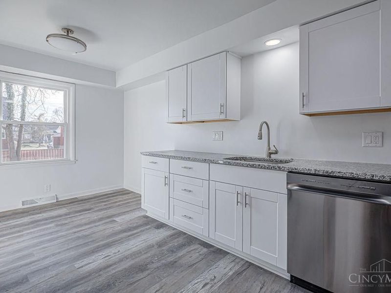 3553 Edgeview Drive, Cincinnati, OH 45213 Photo 12