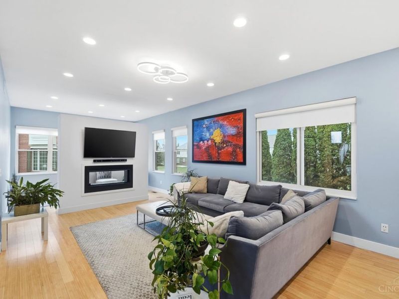 6756 Cherry Leaf Court, Deerfield Twp., OH 45040 Photo 8