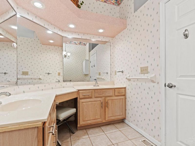 4002 Resolute Circle, Unit 5, Colerain Township, OH 45252 Photo 19