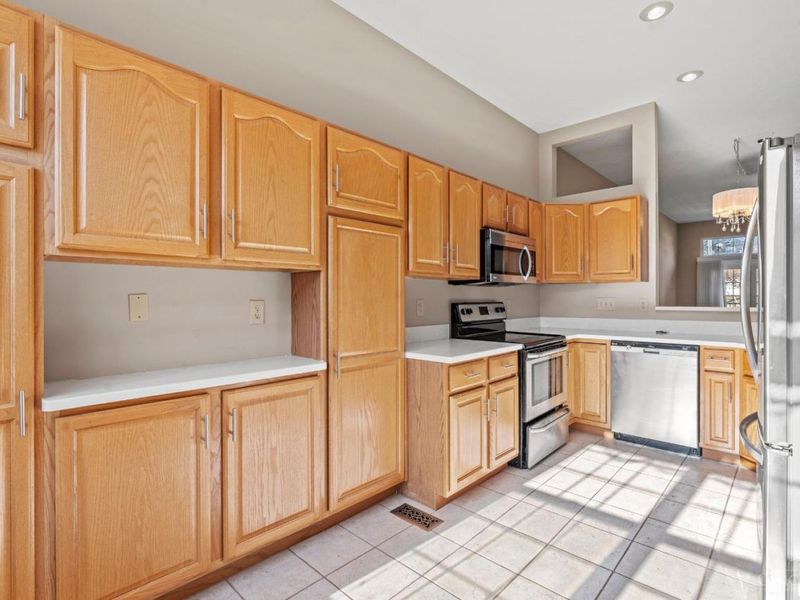 4002 Resolute Circle, Unit 5, Colerain Township, OH 45252 Photo 7