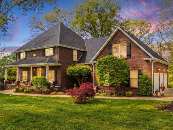 4172 Ironwood Dr, Greenbrier, TN 37073