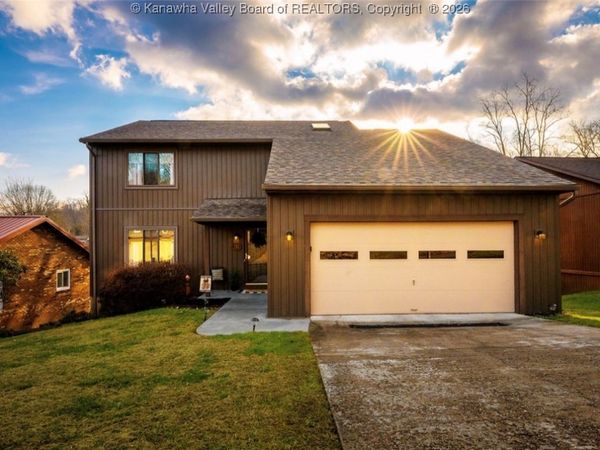 712 Christian Drive, Charleston, WV 25303