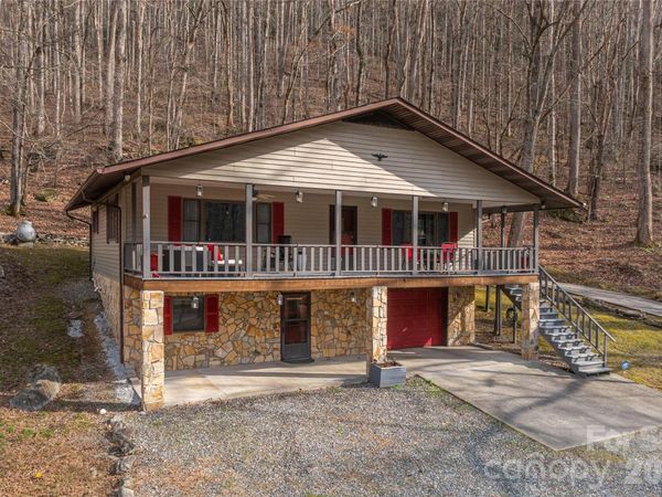 3415 Conleys Creek Road , Whittier, NC 28789
