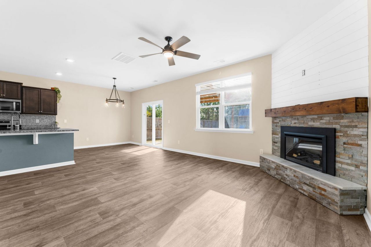 213 Sedona Drive Photo 12