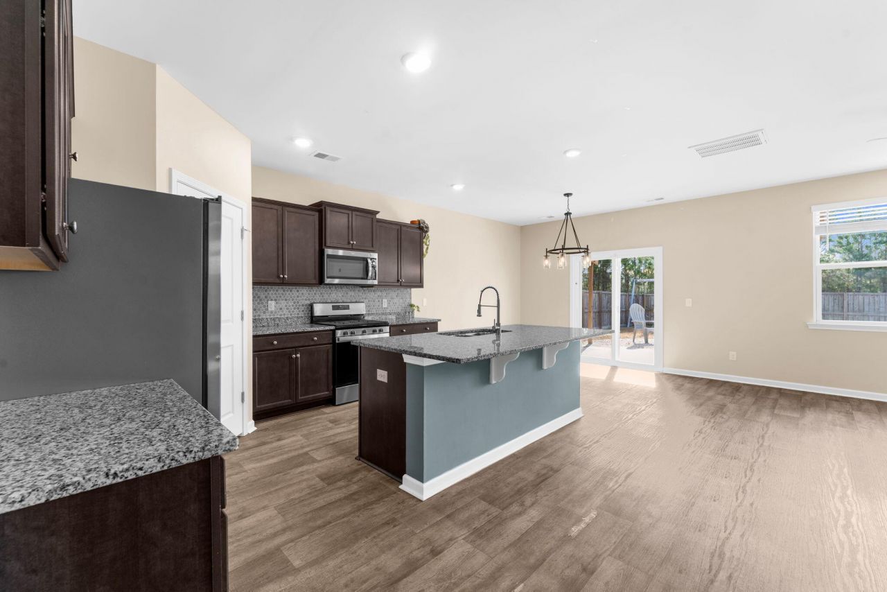 213 Sedona Drive Photo 7