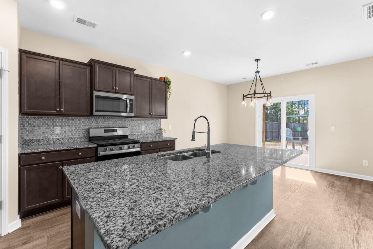 213 Sedona Drive Photo 8