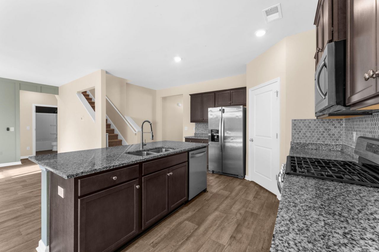 213 Sedona Drive Photo 9