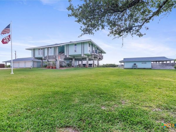178 Smyth Street , Port O'Connor, TX 77982