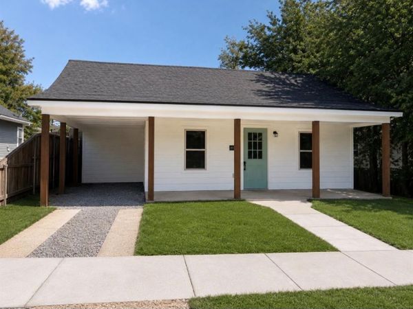 811 W Day Street, Denison, TX 75020