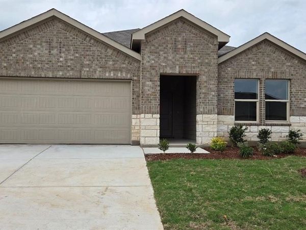 1012 CHERRY COVE Drive, Fort Worth, TX 76131